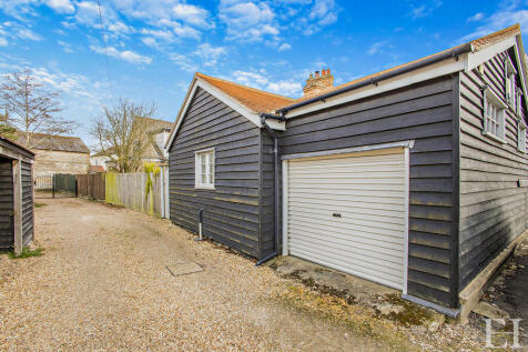 8637094-exteriorW...