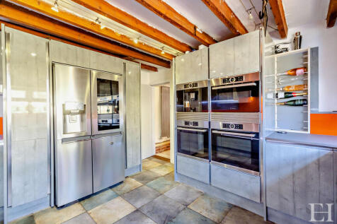 8638920-interiorW...