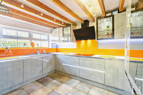 8638920-interiorW...