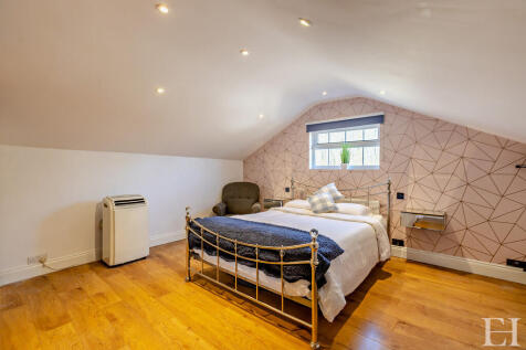 8638920-interiorW...