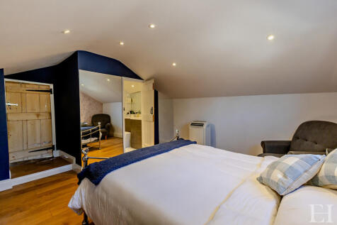 8638920-interiorW...