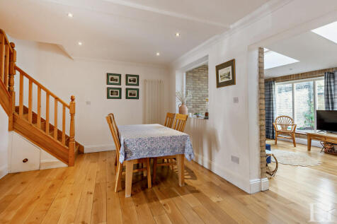 8642742-interiorW...