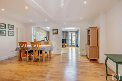 8642742-interiorW...