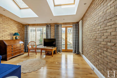 8642742-interiorW...
