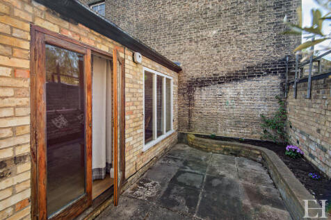 8642742-exteriorW...