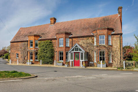 8642632-exterior2...