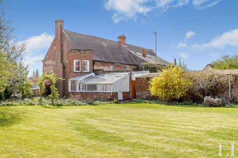 8642632-exteriorW...