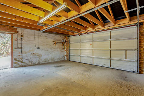 8642632-interior4...