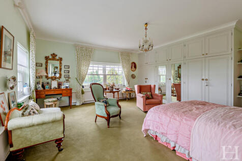 8594340-interiorW...