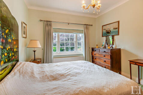 8594340-interiorW...