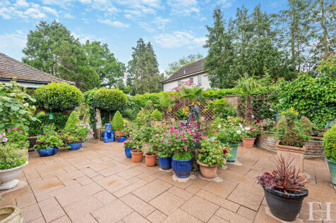 8594340-exteriorW...