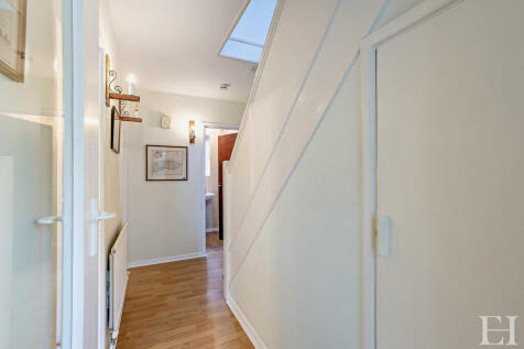 8639363-interiorW...