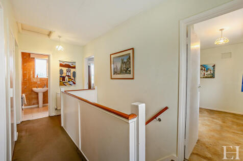 8639363-interiorW...