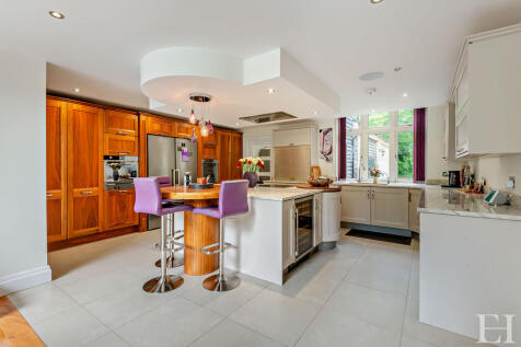 8598871-interiorW...