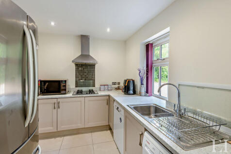 8598871-interiorW...