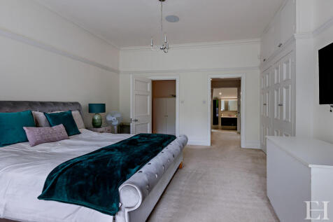 8598871-interiorW...