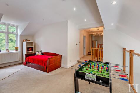 8598871-interiorW...