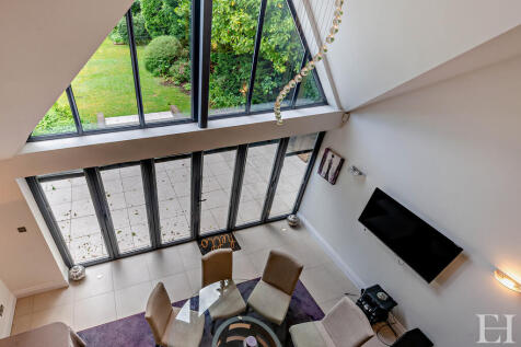 8598871-interiorW...