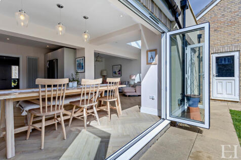 8645027-interiorW...