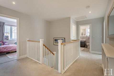 8645027-interiorW...