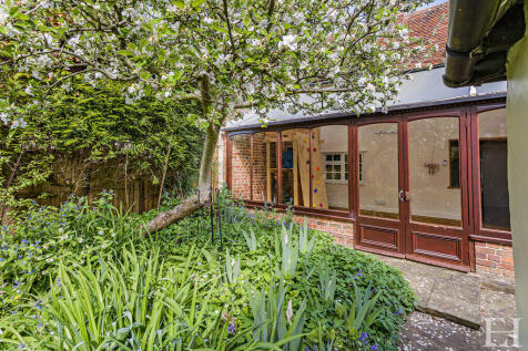 8644160-exteriorW...