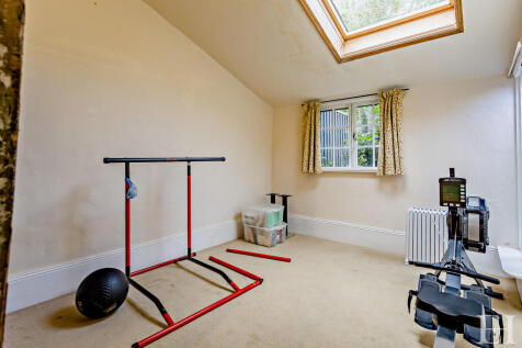 8644160-interiorW...