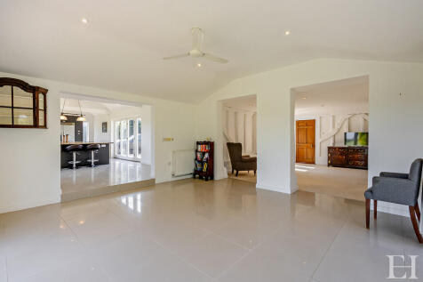 8642711-interiorW...