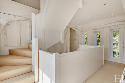 8642711-interiorW...
