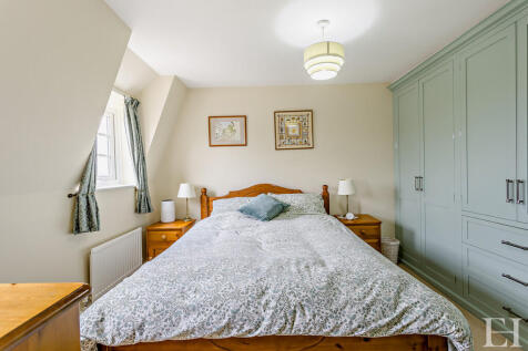 8645615-interiorW...
