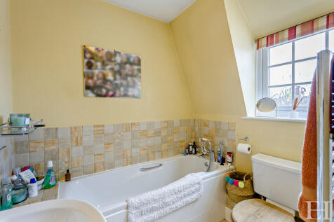 8645615-interiorW...