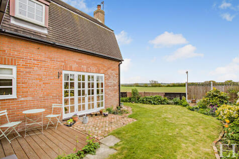 8645615-exteriorW...