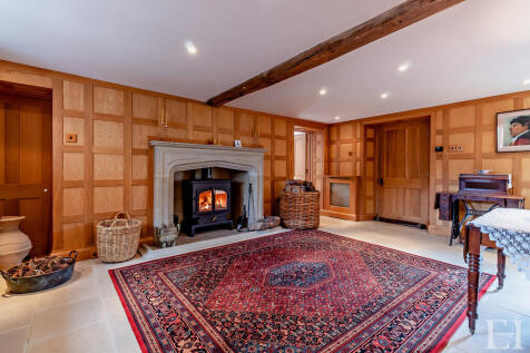8637096-interiorW...