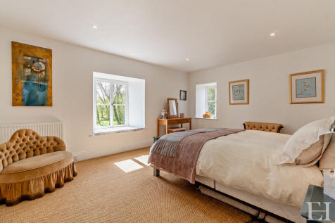 8637096-interiorW...
