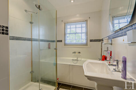 8646670-interiorW...