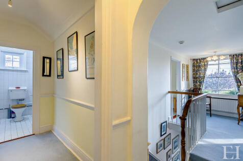 8646670-interiorW...