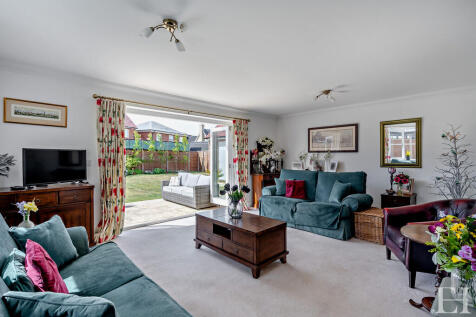 8648366-interiorW...