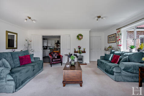 8648366-interiorW...