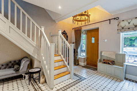 8648598-interiorW...