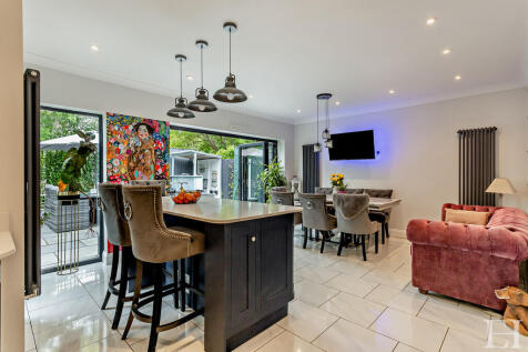 8648598-interiorW...