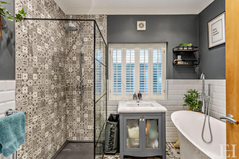 8648598-interiorW...