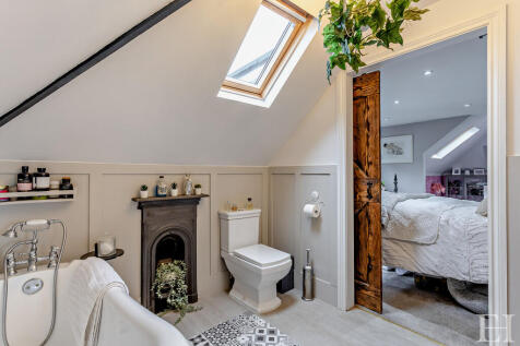 8648598-interiorW...