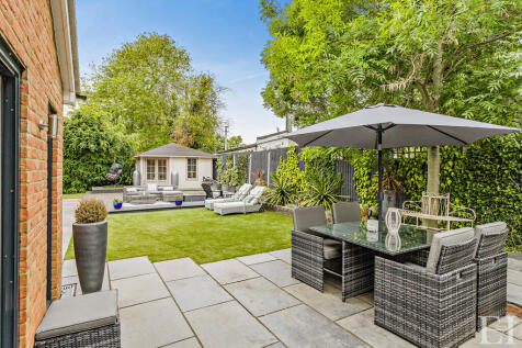 8648598-exteriorW...