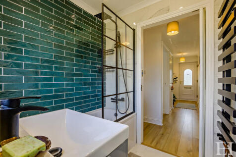 8648789-interiorW...