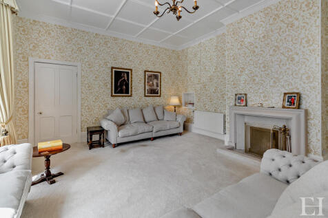 8635654-interiorW...