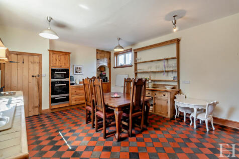8635654-interiorW...