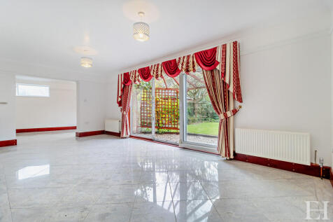 8626755-interiorW...