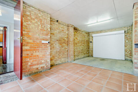 8626755-interiorW...