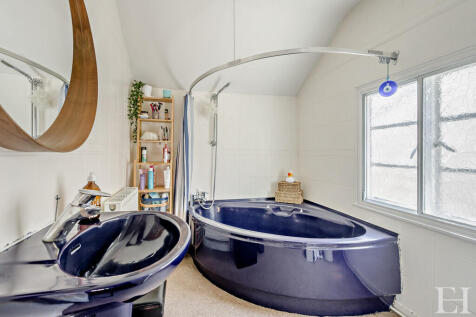 8652203-interiorW...