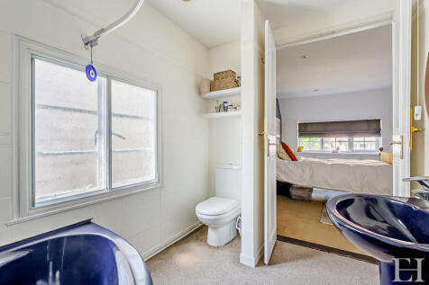 8652203-interiorW...