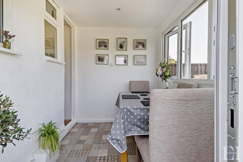 8652526-interiorW...